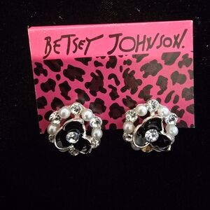 Betsey Johnson Black and Gold Pearl Earrings